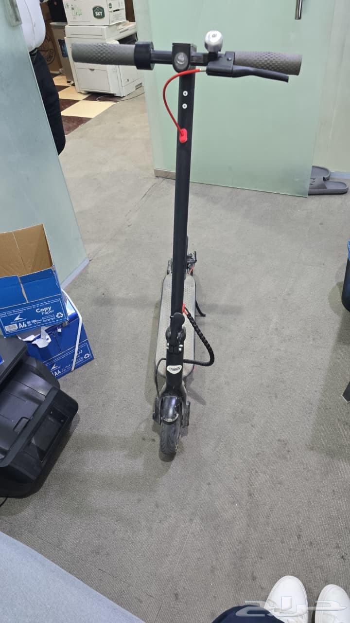 New scooter speed 25 used for one month, tires changed to rocky battery64461323906562112