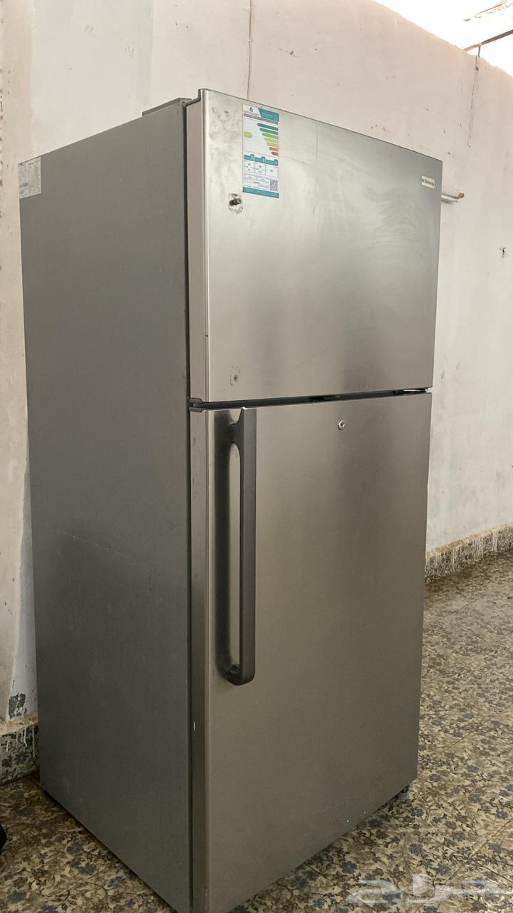 Clean used refrigerator64460693837314114
