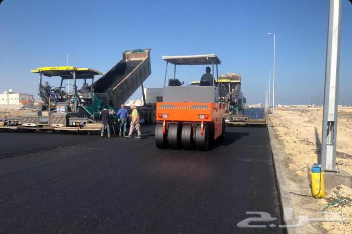 Asphalt contractor inside and outside Riyadh, gas stations, parking lots, warehouses64145155734529111