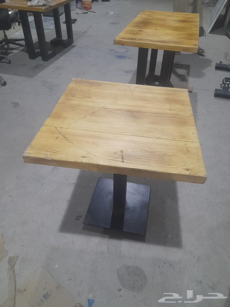 Large and small restaurant tables64463251454466110