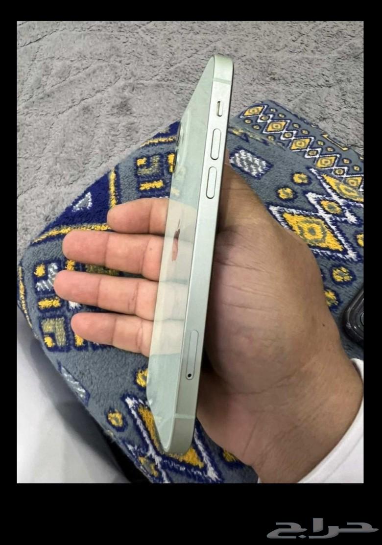 ايفون 12 و ايفون 1164458055101186113