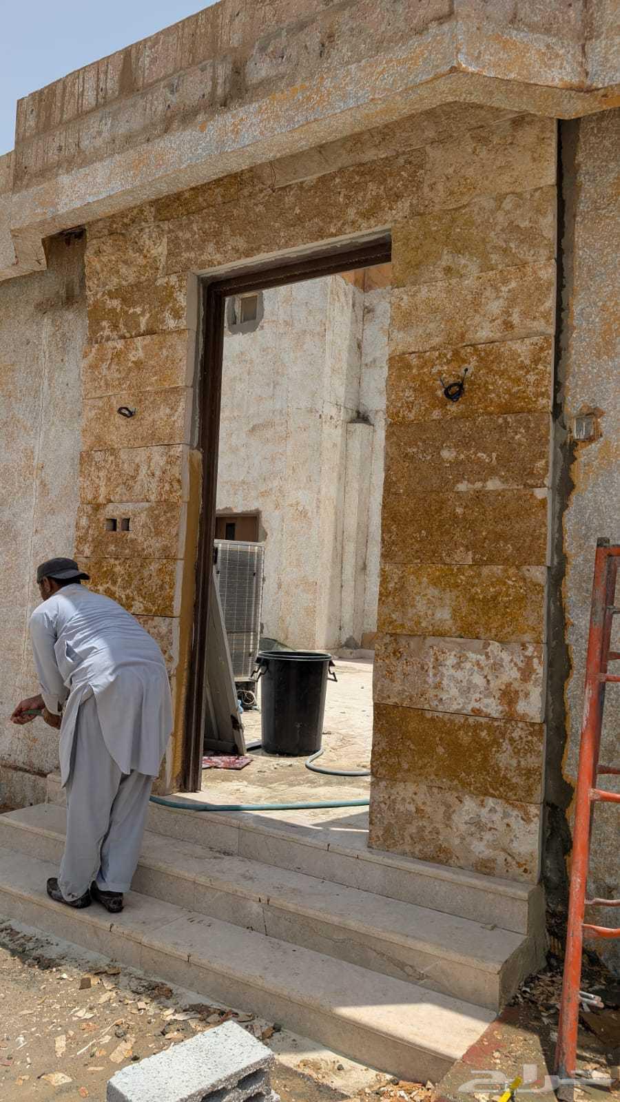 حجر وجه الجبل سعر المتر. 8064459050340098114