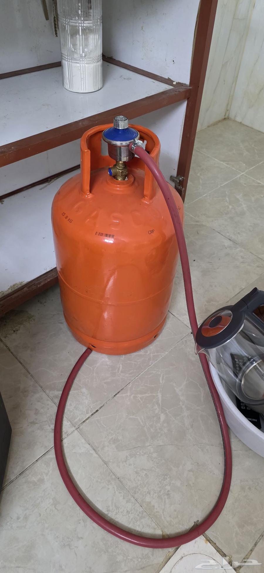 2 horizontal stoves, lightly used, excellent condition, gas cylinder64460051276545113