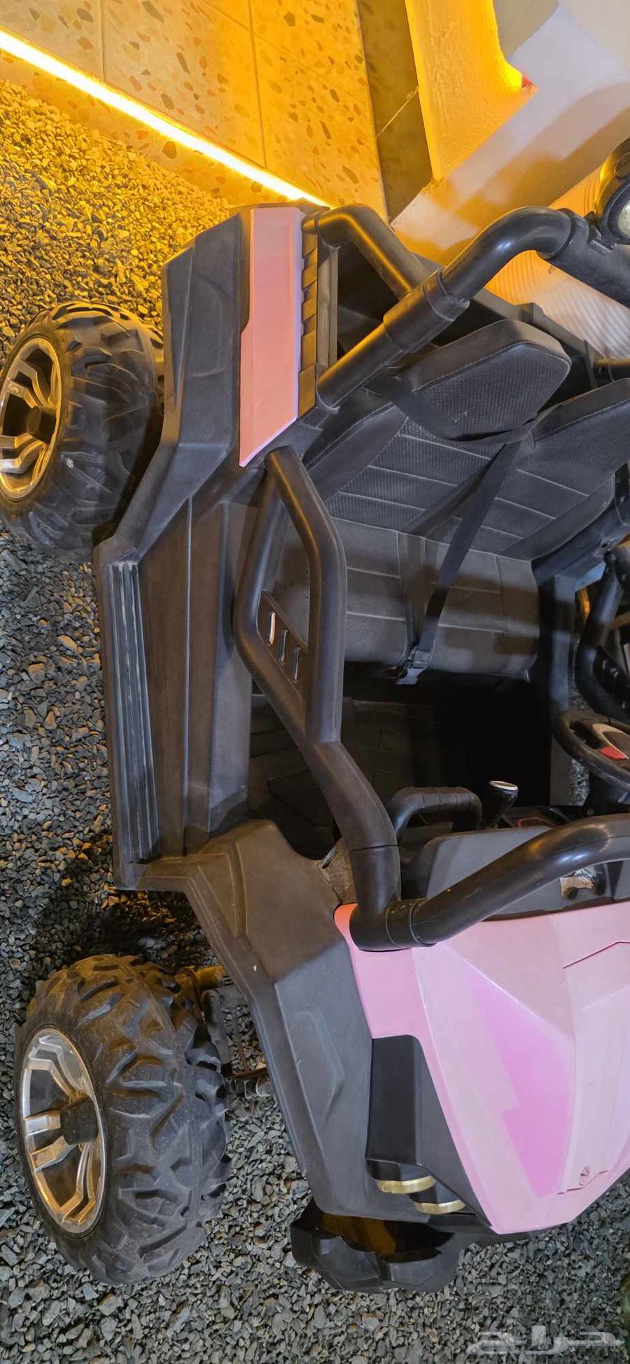 سيارة كهربائية أطفال في حالة ممتازة أوتوماتيك.64459290173697111