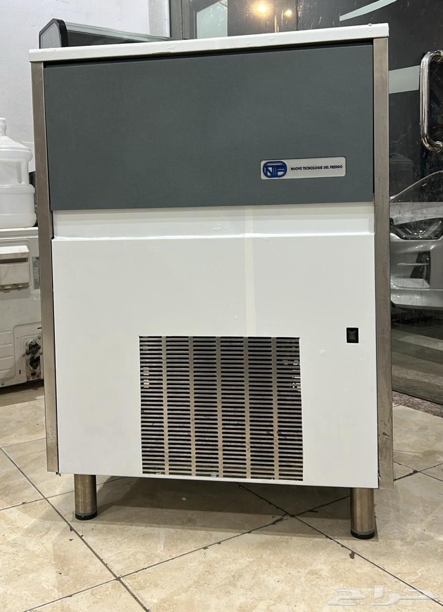 ايس ميكر إيطالي 85 كيلو نظيفة جدا64457762973058110