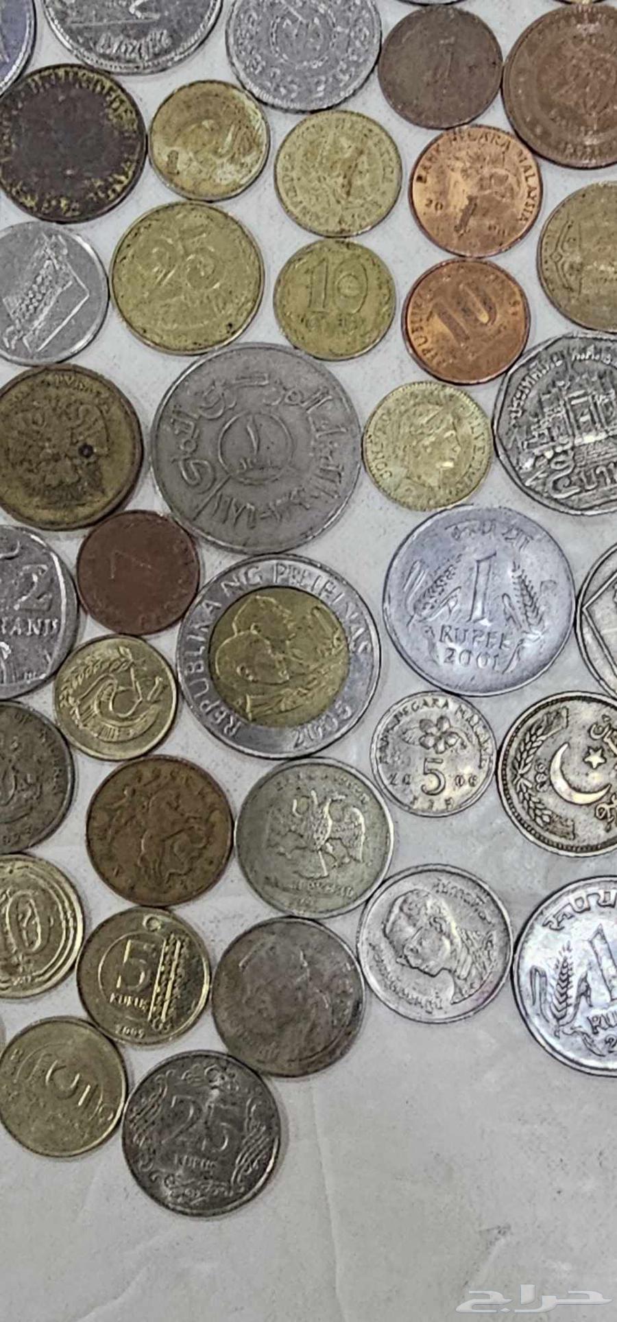 Various diverse coins64457823554946113