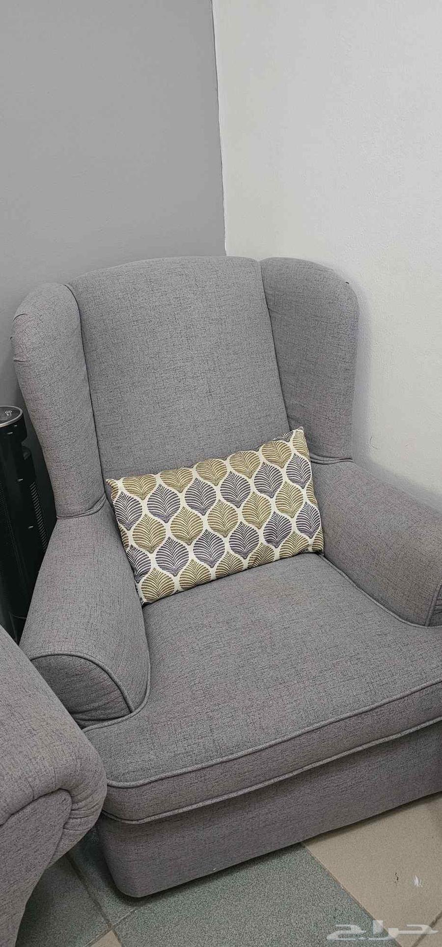 Sofa for sale.. contact via WhatsApp only64461035566723112