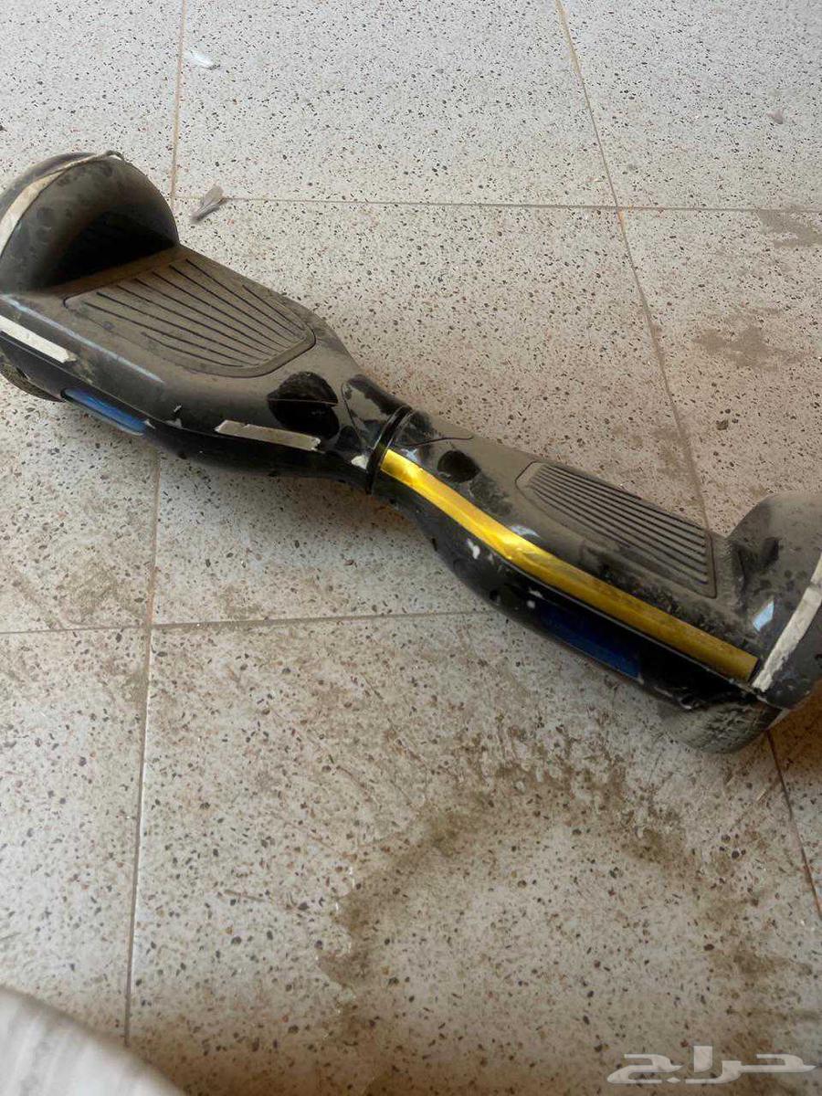 A scooter on Sum needs a battery64463475748738110