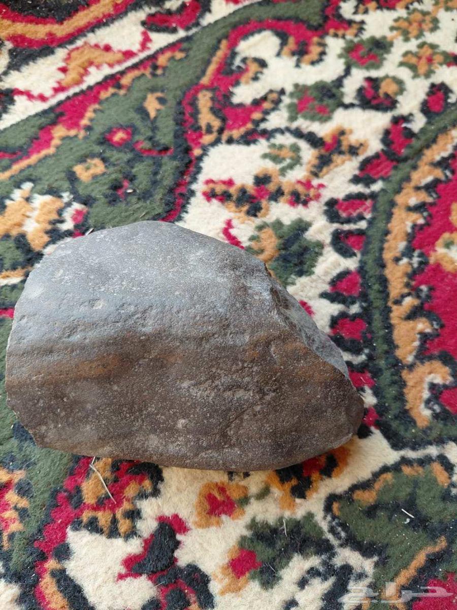 صخور نيازك أو صخور بركانية للبيع64459682722947111