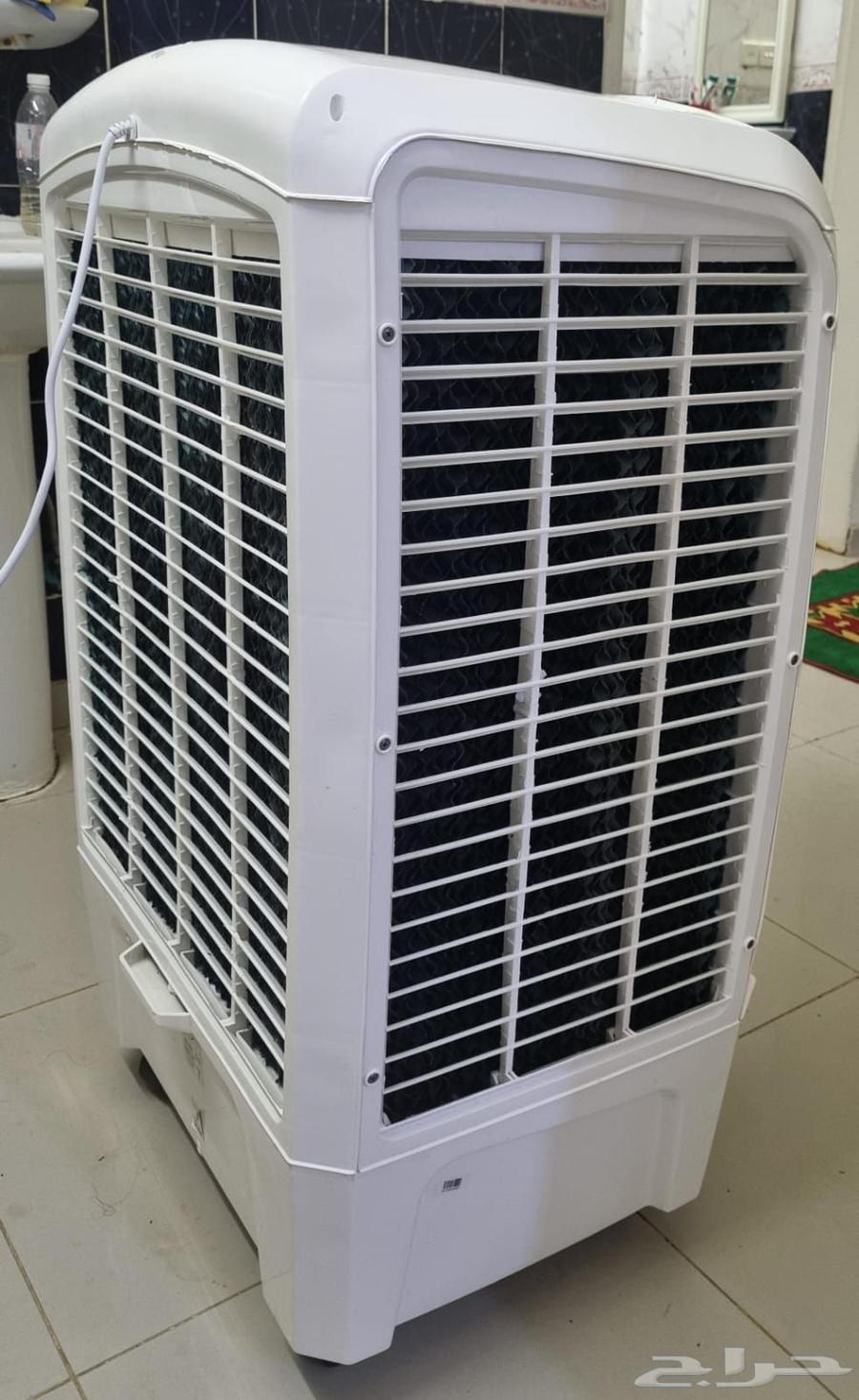 Semi-new desert cooler with very little use64462760113409111